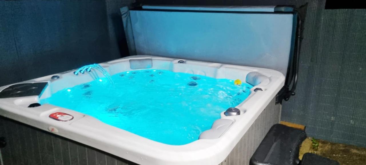 Marthys House With Hot Tub Looe 빌라 외부 사진